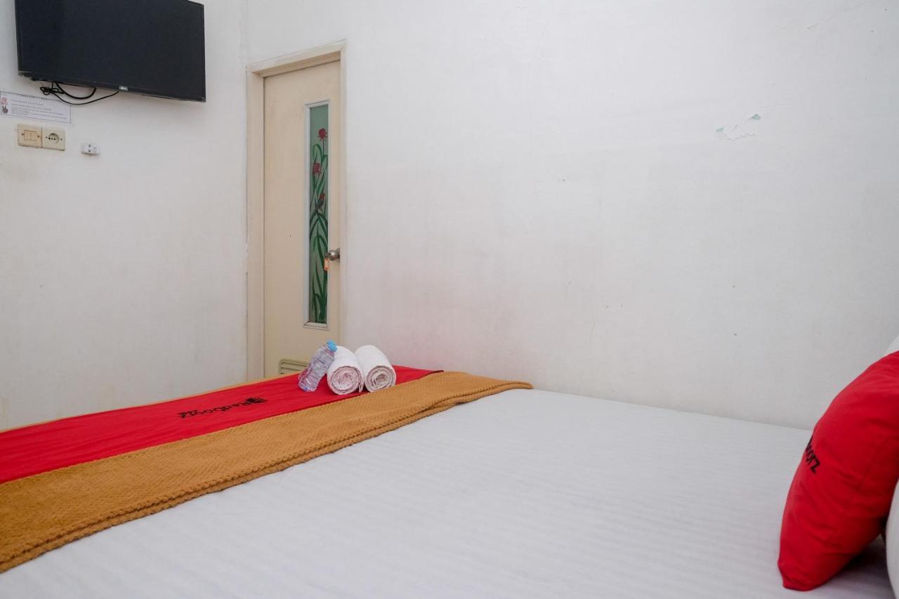 Reddoorz Near Politeknik Manado Hotel Buitenkant foto